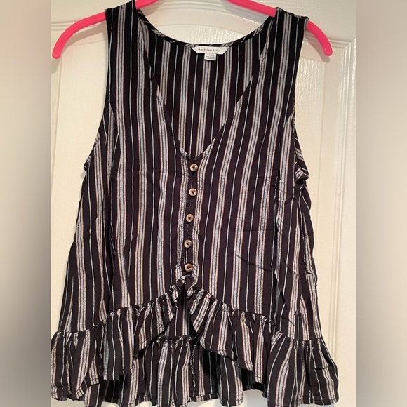 American Eagle Outfitters Tops - American Eagle small tank top